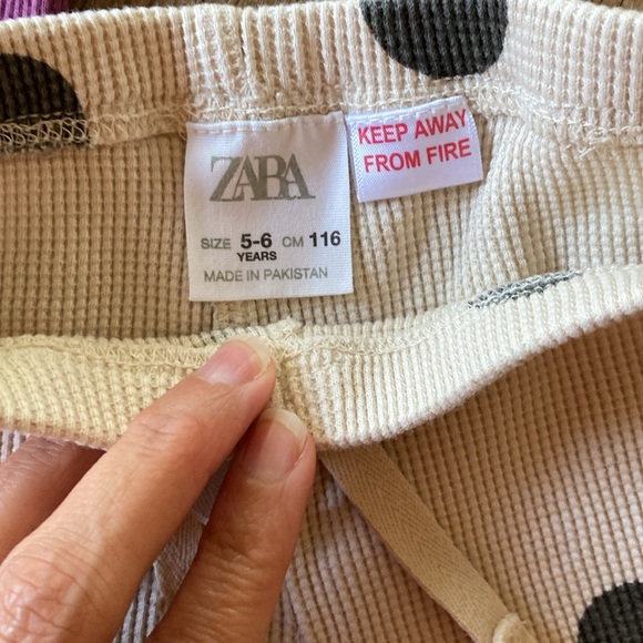 Set of 2 Zara Leggings - Picture 2 of 2